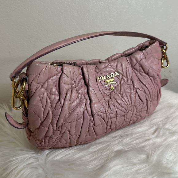 💯Authentic Prada Napa Stitches Hobo Pochette Shoulder Bag in Gold Hardware🍀 - Picture 4 of 17